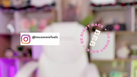 Snapshot of cammiefoalss chatting on 12.14.24 Lets reach 200 thumbs up online show from 12.14.24