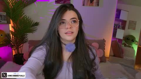 Snapshot of cammiefoalss chatting on 09.22.25 Lets reach 200 thumbs up online show from 09.22.25