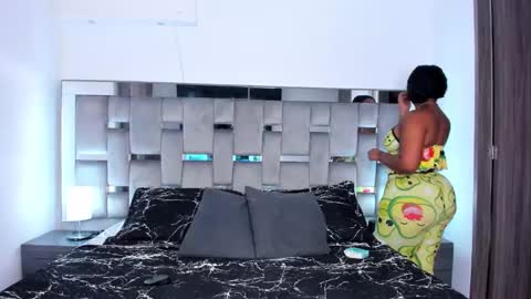 Camila online show from 03.08.25