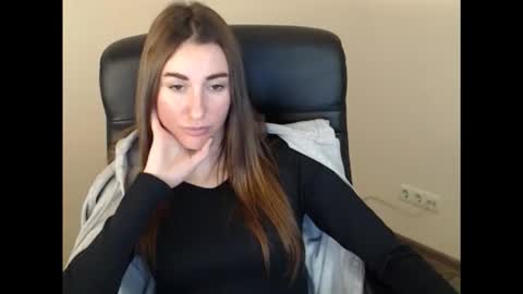 cammila horn online show from 01.12.26