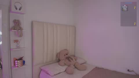 Snapshot of cammile_cole chatting on 02.27.26 Laura Camila online show from 02.27.26