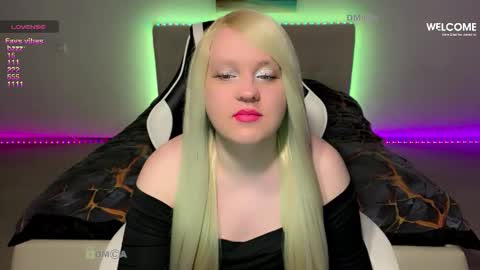 Snapshot of camsmiley chatting on 02.15.26 Miley online show from 02.15.26