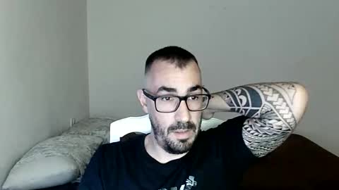 Snapshot of canario2388 chatting on 05.26.26 canario2388 online show from 05.26.26