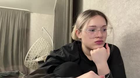 Snapshot of candelariahile chatting on 02.17.26 candelariahile online show from 02.17.26