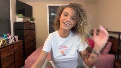 Snapshot of candimay101 chatting on 10.30.25 Candi may online show from 10.30.25