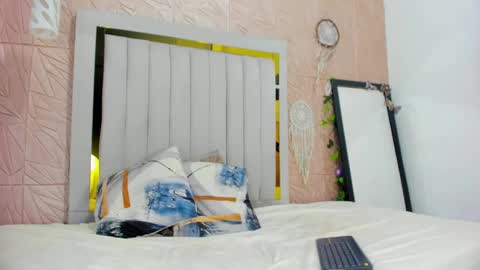 Snapshot of candise_oconnor chatting on 09.25.25 candise online show from 09.25.25