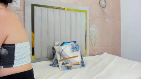 Snapshot of candise_oconnor chatting on 10.03.25 candise online show from 10.03.25