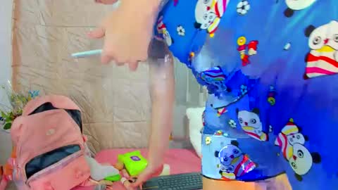 Snapshot of candise_oconnor chatting on 11.13.25 candise online show from 11.13.25