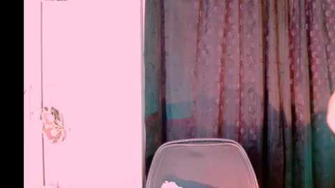 Snapshot of candy__beauty1 chatting on 06.23.26 candy online show from 06.23.26