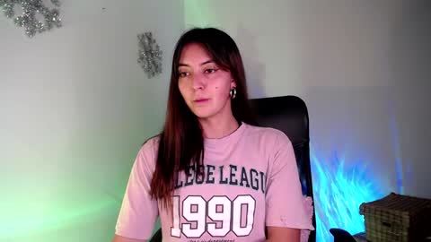 Snapshot of candy_canee chatting on 01.17.25 online show from 01.17.25