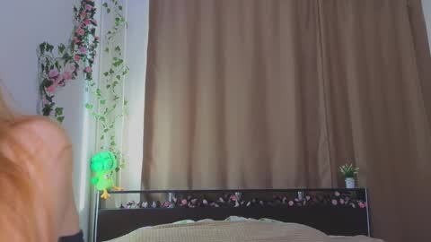 candy_flosse online show from 10.08.25