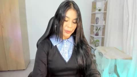 Nickol online show from 10.30.25