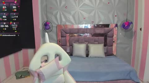 Snapshot of candy_morgan412 chatting on 03.08.25 Ania online show from 03.08.25