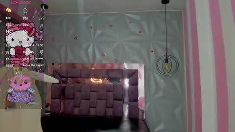 Snapshot of candy_morgan412 chatting on 10.23.25 Ania online show from 10.23.25