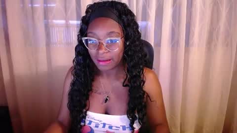 Snapshot of candy_williamss chatting on 06.26.26 cataleya online show from 06.26.26