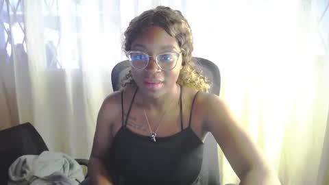 Snapshot of candy_williamss chatting on 06.30.26 cataleya online show from 06.30.26