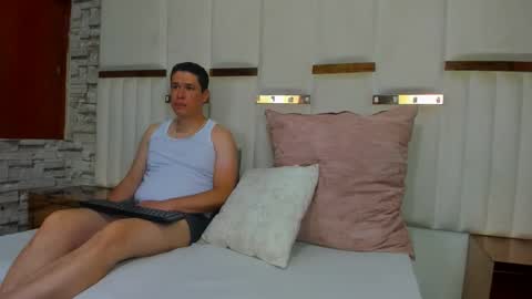 candyandsteven online show from 10.19.25