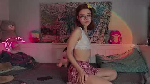 candybeee online show from 11.13.25