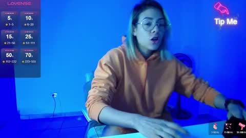 Candy Dowson online show from 02.19.25