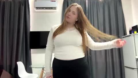 Anna online show from 07.24.26