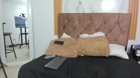 Snapshot of candyfox2606 chatting on 02.21.26 candyfox online show from 02.21.26