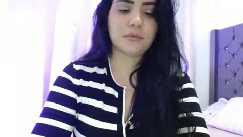 Snapshot of candyhot4 chatting on 01.25.25 candy online show from 01.25.25