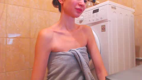 CANDYJESx online show from 02.12.25