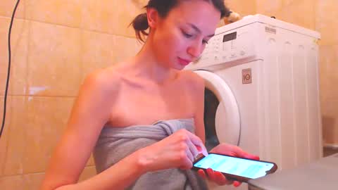 CANDYJESx online show from 02.12.25