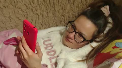 say meow and send tip  online show from 01.24.25