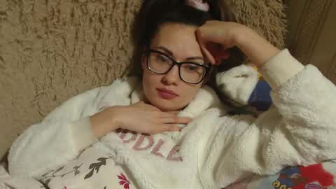 say meow and send tip  online show from 02.09.25