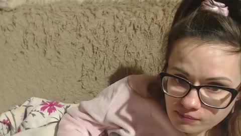 say meow and send tip  online show from 02.20.25