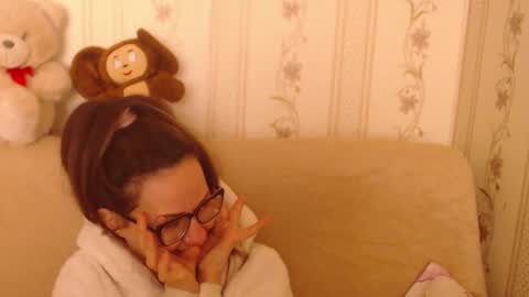 say meow and send tip  online show from 03.05.25