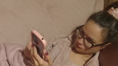 say meow and send tip  online show from 11.26.25