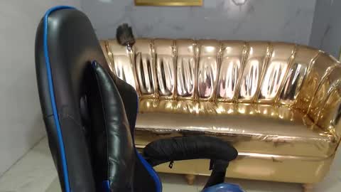 Snapshot of canela_s1 chatting on 10.15.25 canela_s1 online show from 10.15.25