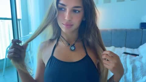 Caroline online show from 11.30.25