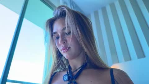Caroline online show from 12.04.25