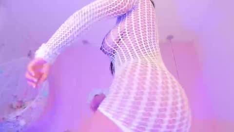 Snapshot of cannelasmith chatting on 10.03.25 cannelasmith online show from 10.03.25