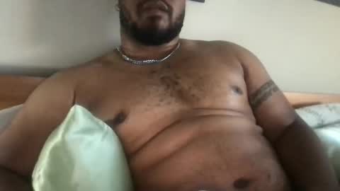 Snapshot of canyouhandleit_bbc chatting on 10.10.25 canyouhandleit_bbc online show from 10.10.25