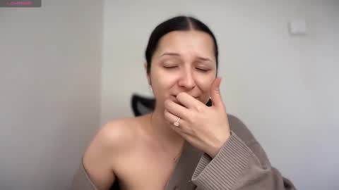 Emma online show from 03.12.25