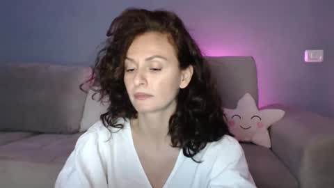 Snapshot of carakat chatting on 02.01.25 carakat online show from 02.01.25