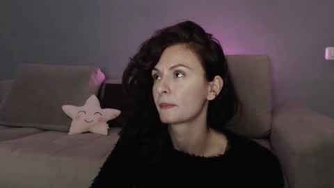 Snapshot of carakat chatting on 02.19.25 carakat online show from 02.19.25