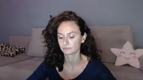 Snapshot of carakat chatting on 09.13.25 carakat online show from 09.13.25