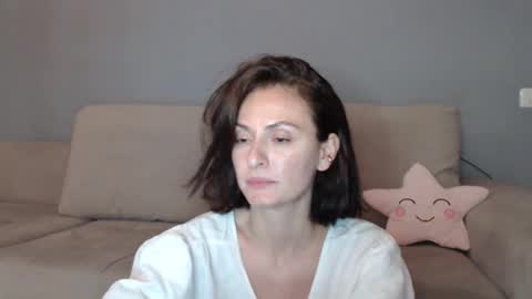 Snapshot of carakat chatting on 11.08.25 carakat online show from 11.08.25