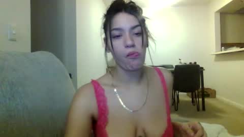 Snapshot of caramelmami26 chatting on 01.13.25 caramelmami26 online show from 01.13.25