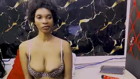 Snapshot of caramelminxx_ chatting on 06.20.26 caramelminxx_ online show from 06.20.26