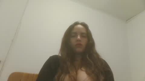 Snapshot of caravibugue chatting on 12.06.24 caravibugue online show from 12.06.24