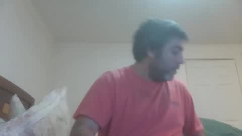 Snapshot of caravibugue chatting on 10.13.25 caravibugue online show from 10.13.25