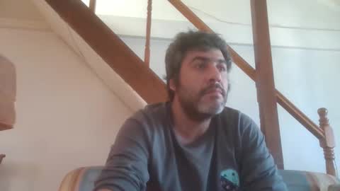 Snapshot of caravibugue chatting on 11.18.25 caravibugue online show from 11.18.25