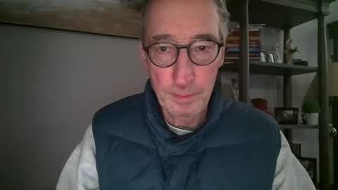 Caressluving online show from 02.13.25