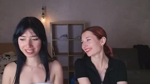 Snapshot of caressyourself chatting on 09.18.25 caressyourself online show from 09.18.25